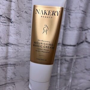 Nakery Beauty Nourishing Magic Cream - Gold and White